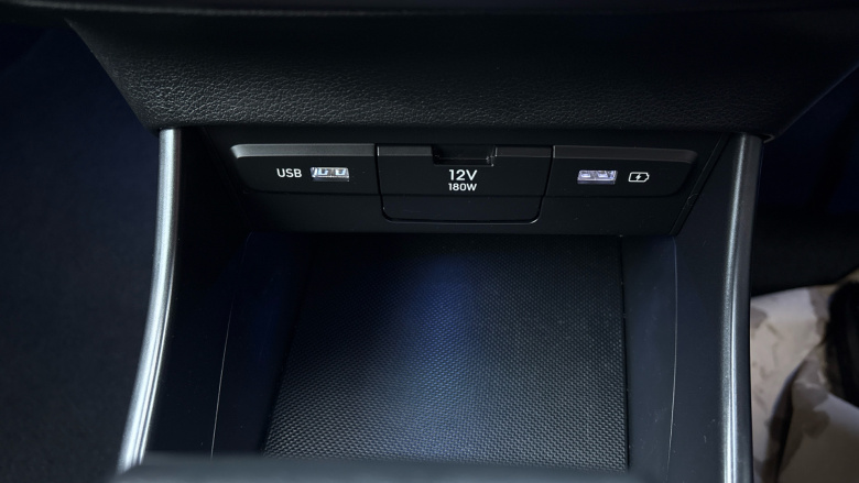 Hyundai BAYON 1.0 TGDi 48V MHEV SE Connect 5dr DCT Petrol Hatchback